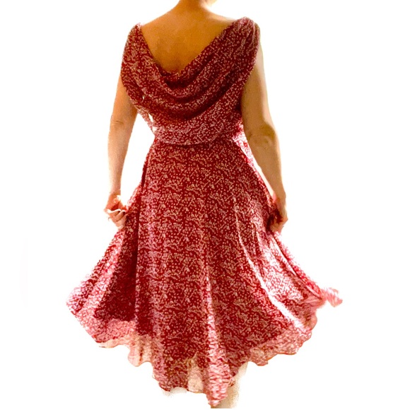 Red and white flowy floral garden party  dress perfect for every season - Picture 5 of 8